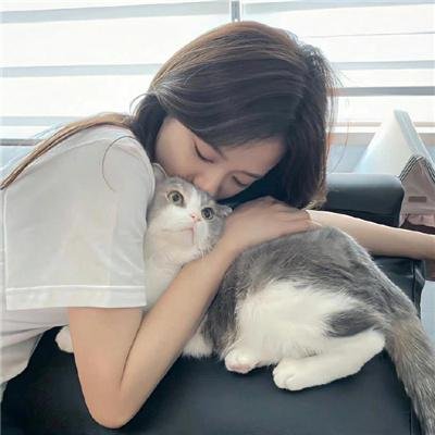 麻烦中的女人